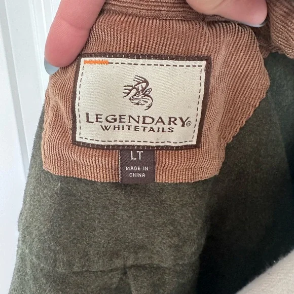 Legendary Whitetails Button-Down - Picture 10 of 13